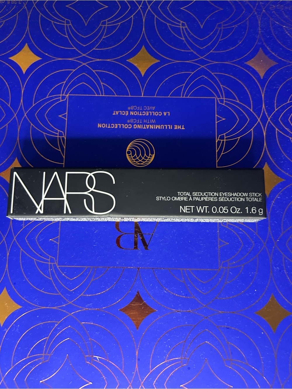 NARS Total Seduction Smudge-Proof Eyeshadow Stick in Orgasm - Picture 4 of 10